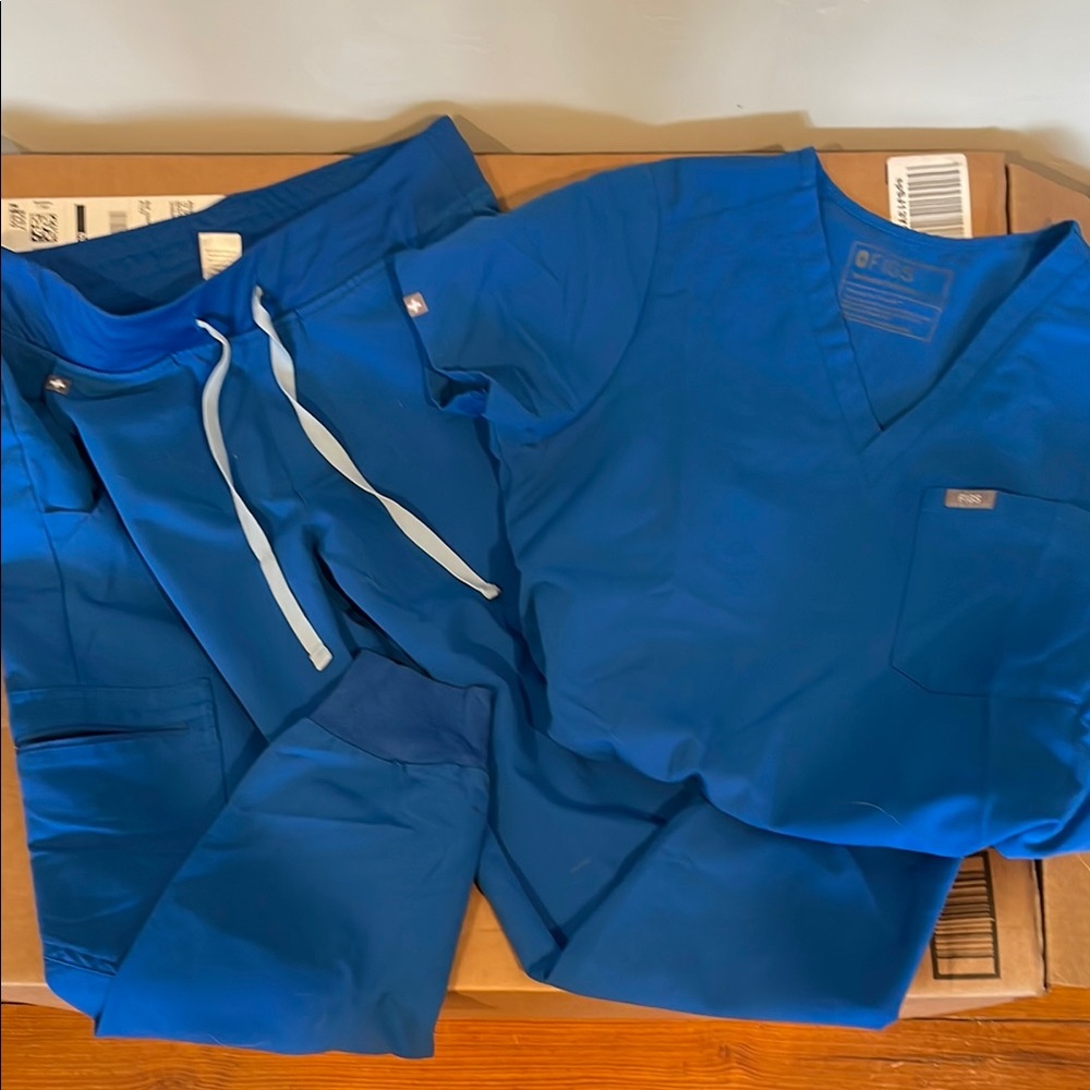Figs Royal Blue Scrub Ensemble